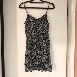 Forever 21 Black and White Floral Sundress Size Medium